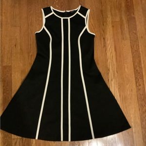 Ann Taylor 4P Black Dress